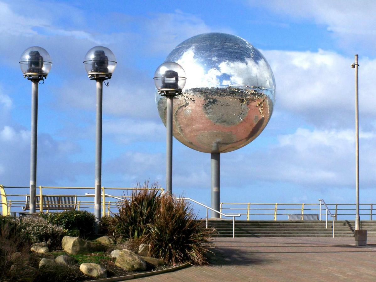 Holmside House Hotel - Blackpool — Photos 2